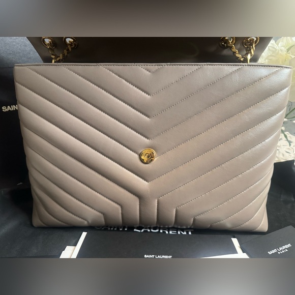 ❌SOLD❌⭐️NEW, SOLD OUT⭐️SAINT LAURENT LOULOU LARGE IN QUILTED LEATHER - Picture 8 of 17